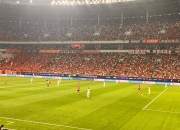 米兰体育网页版登录入口-临危不惧，球队球迷愈发支持鼓舞士气的简单介绍