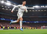 热度激情的足球赛事，球迷热血澎湃不已的简单介绍