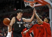 米兰体育下载-开拓者队主帅赞扬队员战术执行