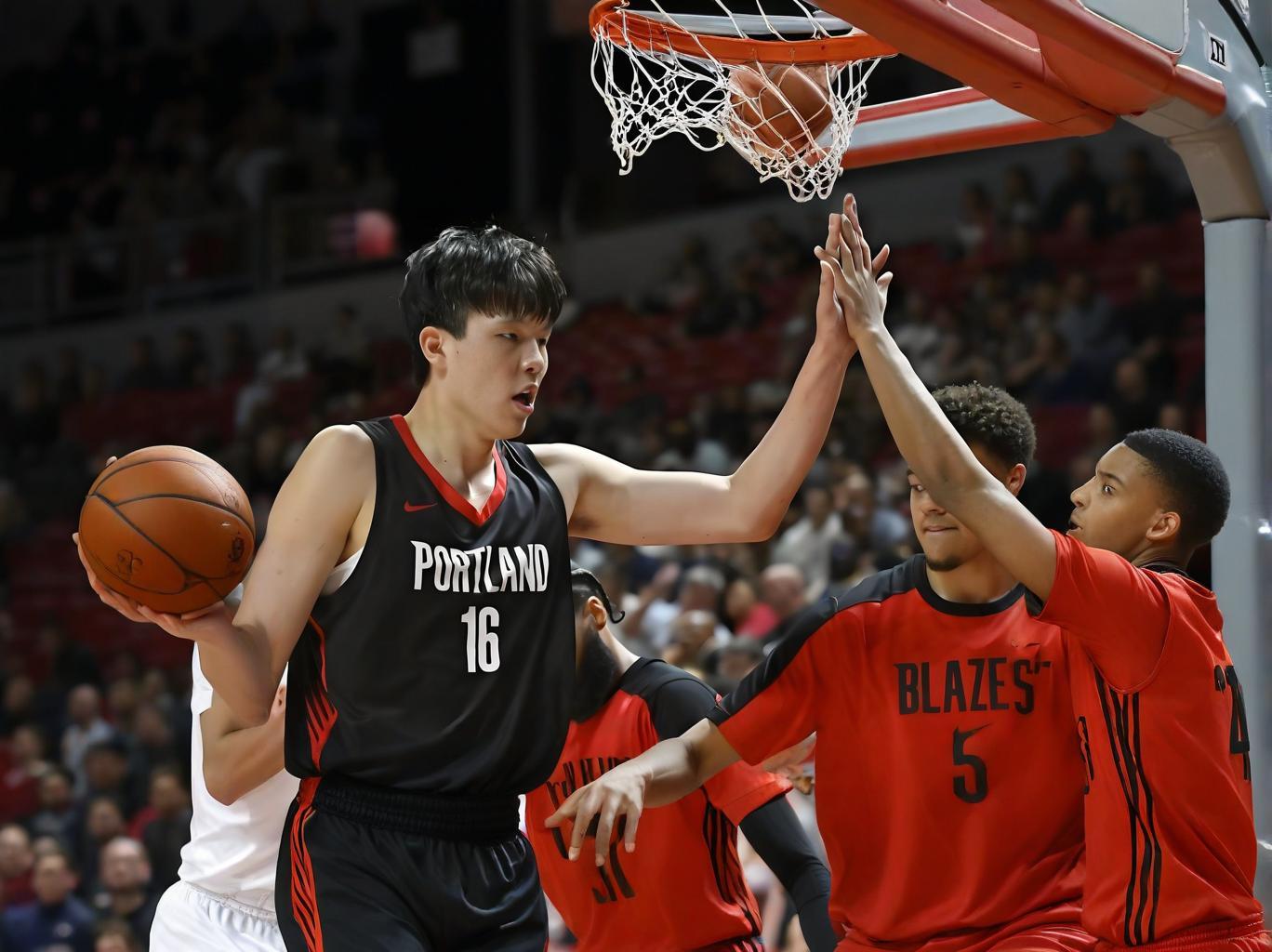 开拓者队主帅赞扬队员战术执行 开拓者队主帅赞扬队员战术执行