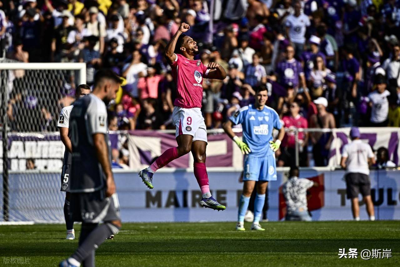 法甲各队势均力敌,巴黎圣日耳曼稳占榜首的简单介绍 法甲各队势均力敌,巴黎圣日耳曼稳占榜首的简单介绍